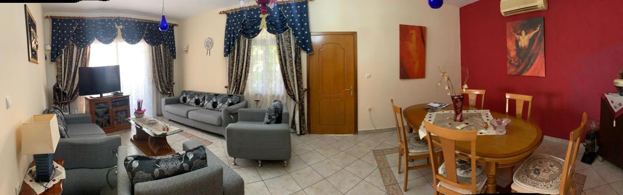 Christina'S House With 2 Bedrooms And Free Parking ジロカストラ エクステリア 写真
